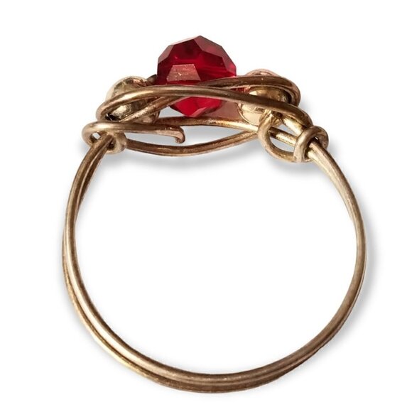 Metal Swirl Ring Red Bead Setting Size 10.5‎ - Picture 4 of 5